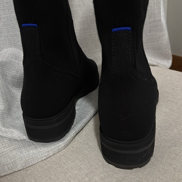 NEW Rothy’s “Tall Lug” Boot-Black Onyx-9.5-Pull On-Merino Wool Knit-Waterproof - Picture 13 of 16